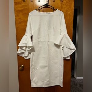 VfEmage White Bell Sleeve Medium Dress